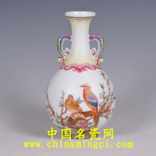 琺瑯彩錦堂富貴雙耳玉壺春瓶
