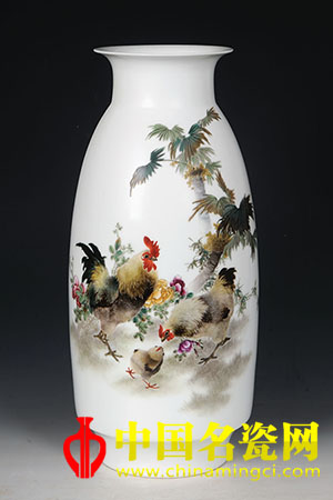 景德鎮(zhèn)陶瓷藝術(shù)家 毛光輝作品《華冠彩羽》