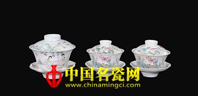 民國 建華公司出品款粉彩花卉紋蓋杯