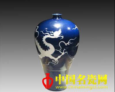 國寶檔案——白龍梅瓶