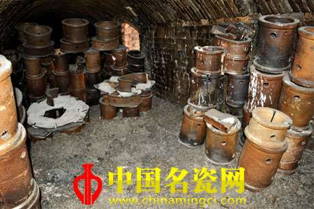   磚戶  