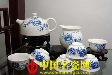 中國景德鎮(zhèn)萬利來陶瓷有限公司