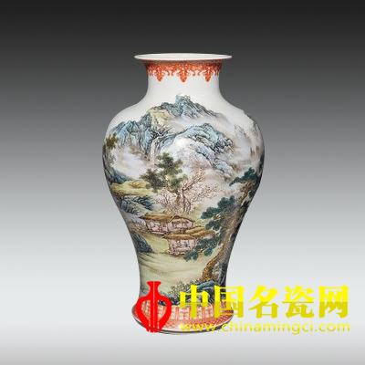 鄒國鈞款粉彩山水紋梅瓶