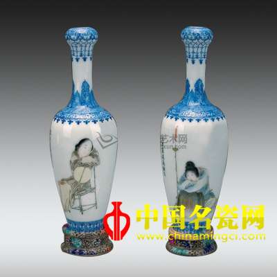 粉彩人物長(zhǎng)頸瓶 2件