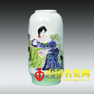 釉上彩“蝴蝶飛過墻頭去”瓶