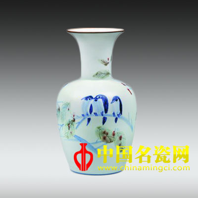 青花釉里紅“枝頭小鳥(niǎo)”瓶