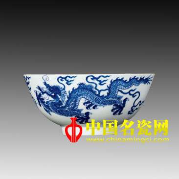 清雍正 青花云龍紋碗