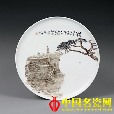 飽覽世間春 粉彩瓷盤