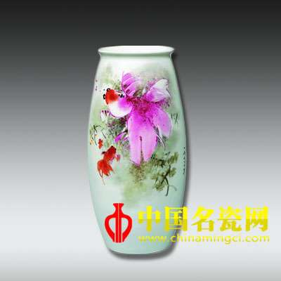新彩“錦鱗戲水”瓶
