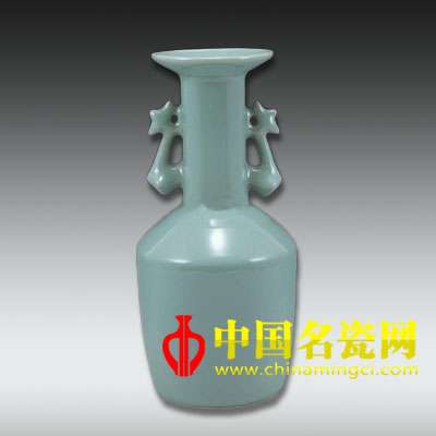 當(dāng)代 仿南宋龍泉青釉雙鳳耳瓶