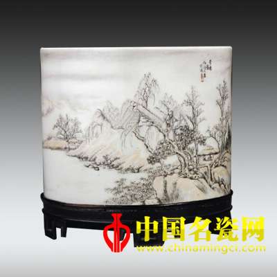 清末?何許人筆筒