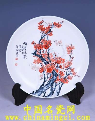 雪地寒梅鑄藝魂 一品德明瓷中情——記景德鎮(zhèn)陶瓷藝術(shù)家王德明