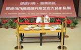 景德鎮(zhèn)陶瓷精品展昨日石市開幕 國家級(jí)大師現(xiàn)場秀絕活