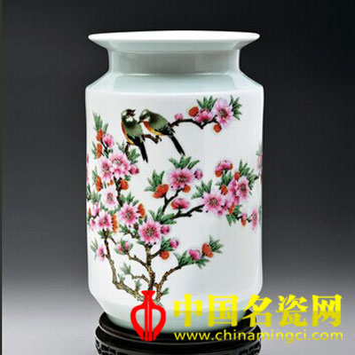 徐亞鳳 春訊 粉彩瓷瓶 
