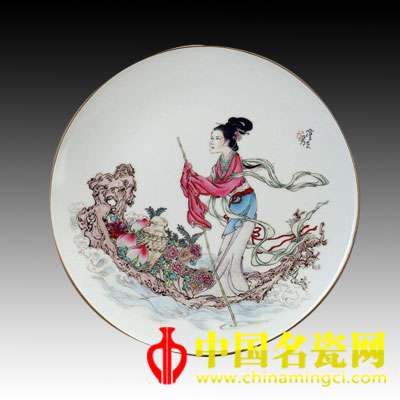 王隆夫 麻姑獻(xiàn)壽粉彩瓷盤