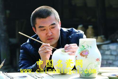 瓷都領(lǐng)航中國瓷器  仍需加大支持力度