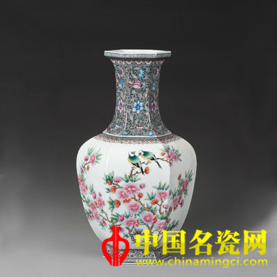 徐亞鳳 紫藤戀桃花　粉彩六方瓷瓶