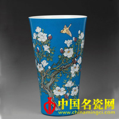  張曉杰 春暖花開　粉彩瓷瓶