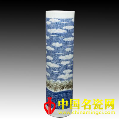 白磊 云高天遠　青花氧化鐵箭筒