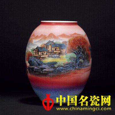 解強(qiáng) 粉彩窯變《旭日東照》山水圖瓶