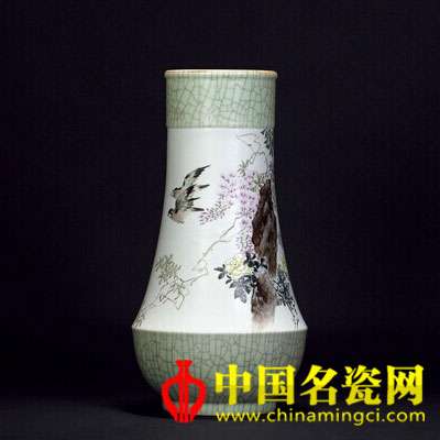 劉平 粉彩紫藤花鳥寶塔瓶