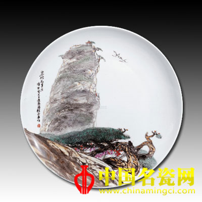 徐慶庚 《巖松無歲月》瓷盤