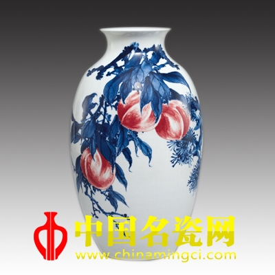 陸濤 大壽圖?青花斗彩瓷瓶