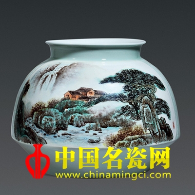 王靜 華態(tài)云山里