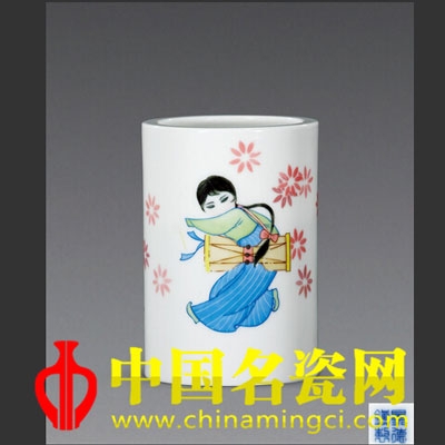 秦錫麟 朝鮮舞·釉下五彩筆筒