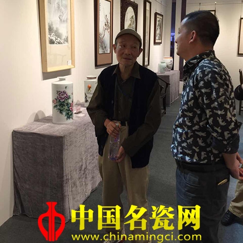 陶瓷藝術家徐煥文到研究院展廳參觀
