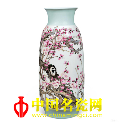  計明 鐵骨生春·粉彩瓷瓶