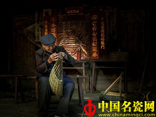 “工藝美術(shù)如何傳承工匠精神”主題研討會在京召開