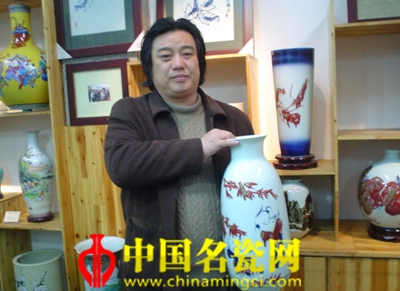 游弋瓷器上的“蝦王”:熊曉華