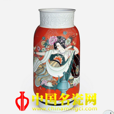趙紫云 粉彩“貴妃圖”瓷瓶