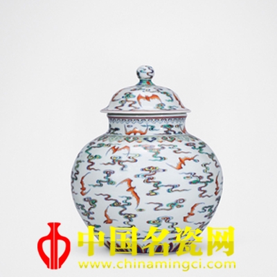 黃云鵬 斗彩《五色祥云》云蝠紋蓋罐 