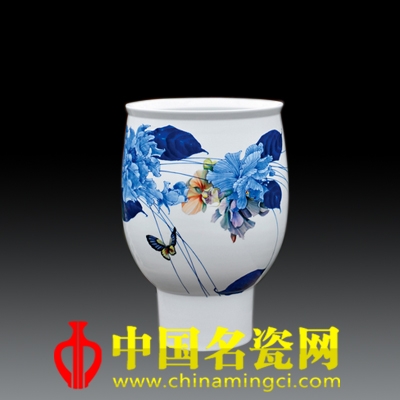 張學(xué)文 青花斗彩瓷瓶 