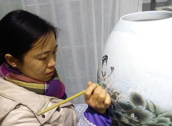 秦丕芳：芳容麗質(zhì)更妖嬈