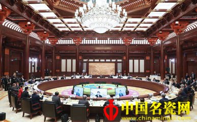 景德鎮(zhèn)陶瓷藝術(shù)品亮相“一帶一路”國際合作高峰論壇