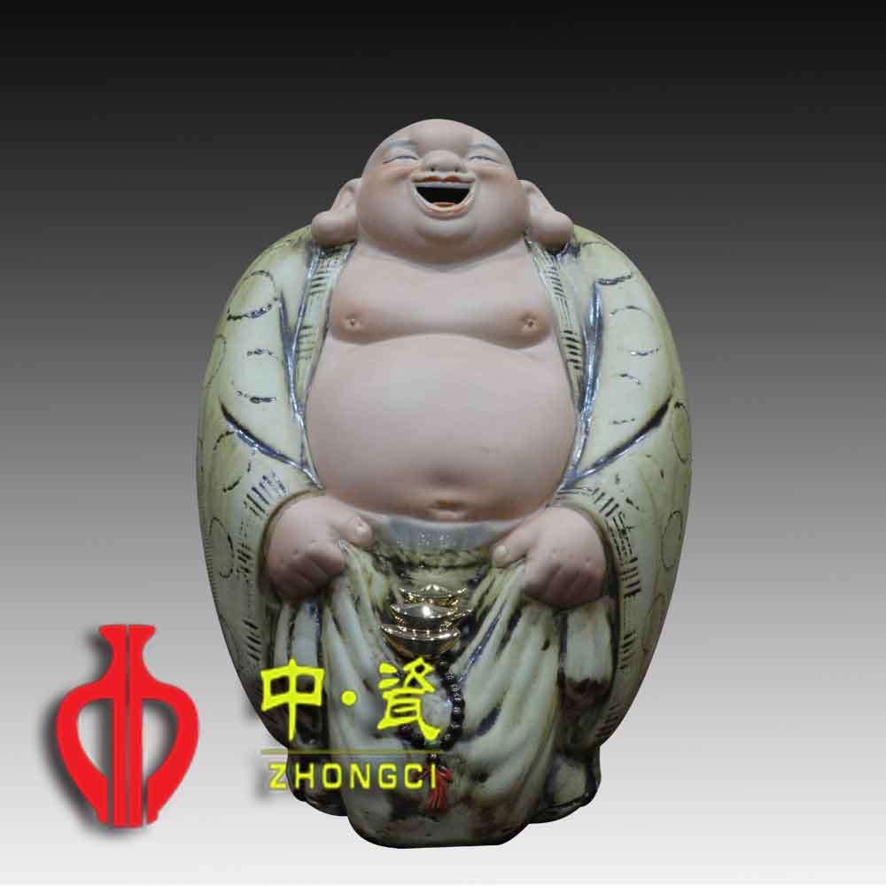 化身指間的藝術(shù)——雕塑瓷