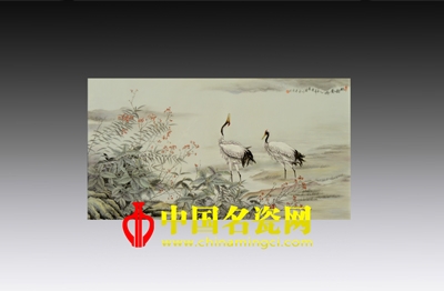 丹頂宜承日,霜翎不染泥