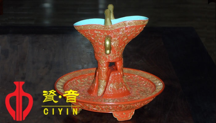 別把仿古瓷當(dāng)成贗品的“小伙伴”