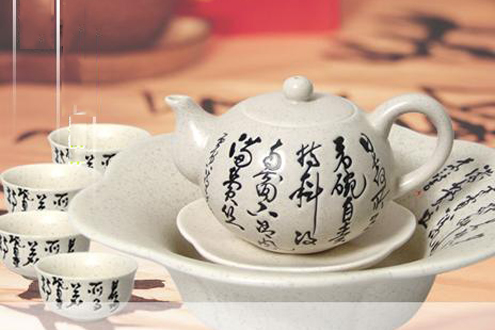 《唐詩(shī)三百首名家瓷壺》明年將亮相