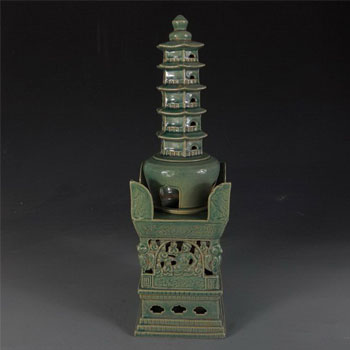 后周柴窯天青釉鏤空佛像紋寶塔